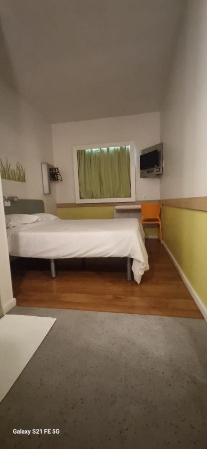 Ibis Budget Nao Me Toque Nao-Me-Toque Bagian luar foto